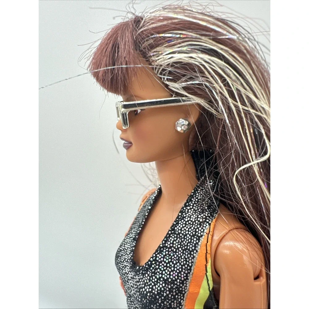 1998 Barbie Beyond Pink Teresa Doll Brunette Outfit Sunglasses Mattel Vintage